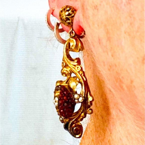 Vintage Ruby & Pearl Earrings - Picture 2 of 5